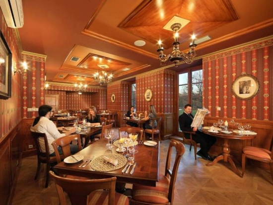 Romantický wellness pobyt na zámku - posezení v restauraci