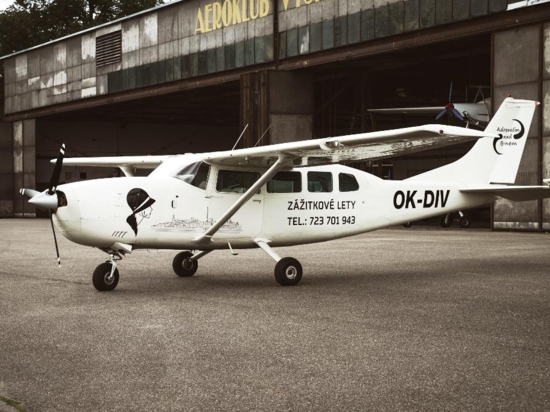 Cessna 207