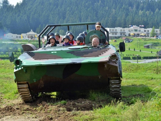 Můžete jej řídit po celém off-road areálu! 