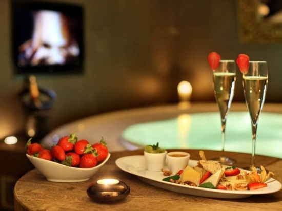 Romantický wellness pobyt na zámku - jahodová romance