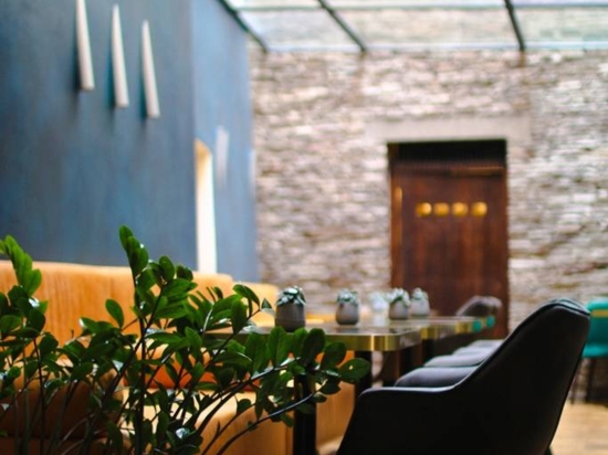 Breakfast room