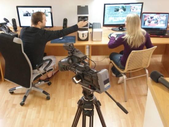 Den televizním reportérem