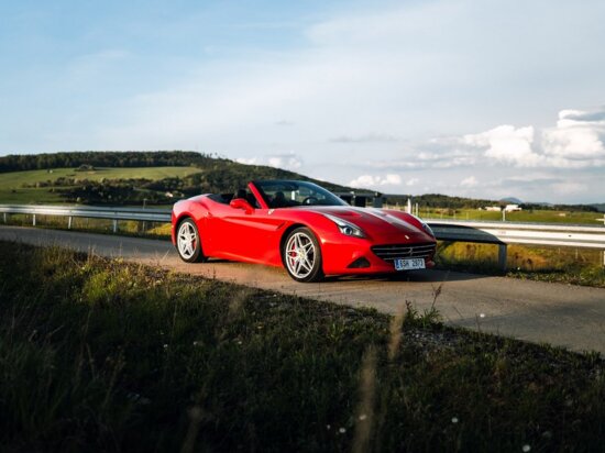 Jízda ve Ferrari Praha